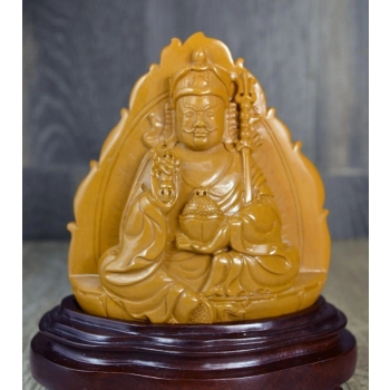 帝王石黃阿卡純手工雕刻．蓮花生大士小擺件（N01）